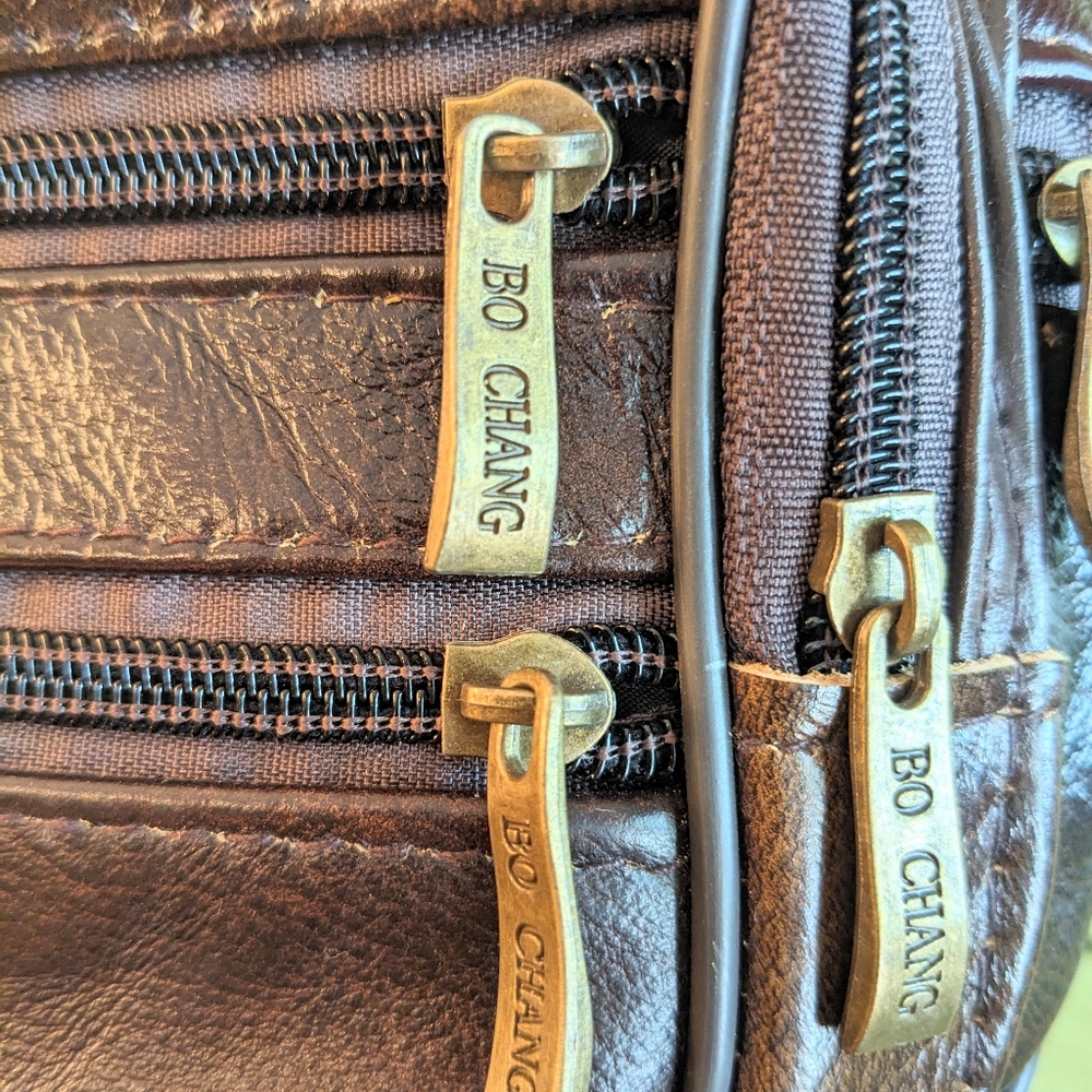 Chic Brown Crossbody Bag with Gold Accents - Picture 5 of 6